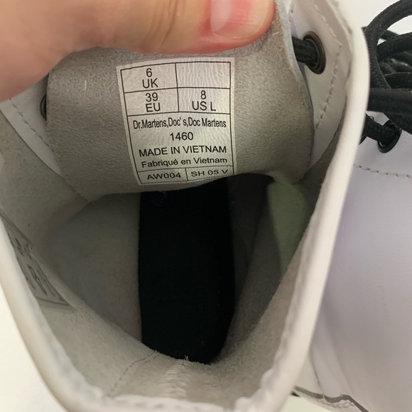 1460 White Dr. Martens Smooth Leather Lace Up Boots SZ 8W/6M - Picture 7 of 9